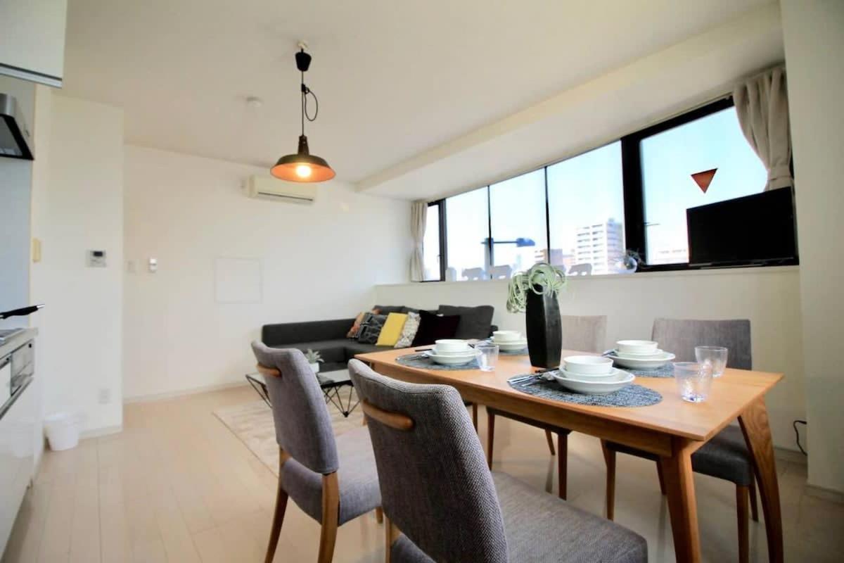 Luxes - 10 Min Hiroshima Station & 2Br Up To 10P Appartement Buitenkant foto
